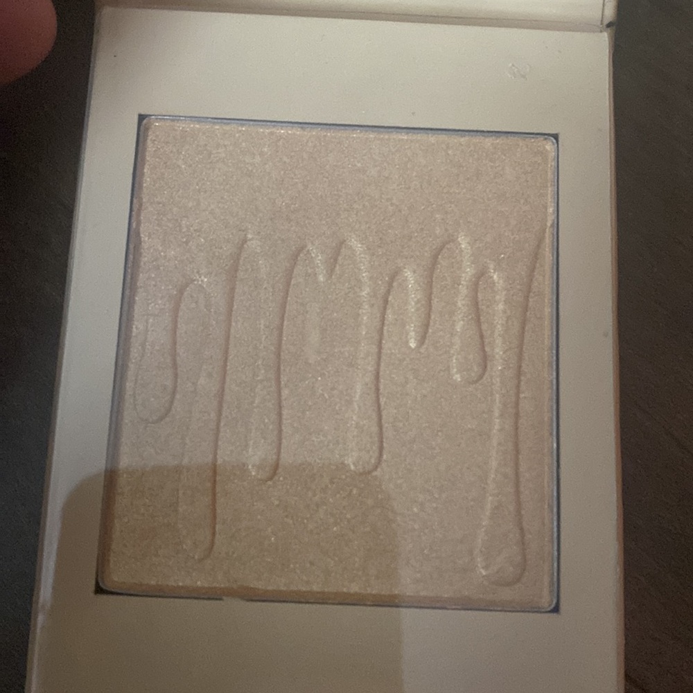 Kylie Cosmetics Banana Split Highlighter